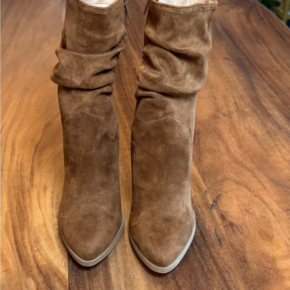 Report Brown Suede Heeled Boots - Picture 3 of 7